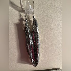 Hanging statement necklace